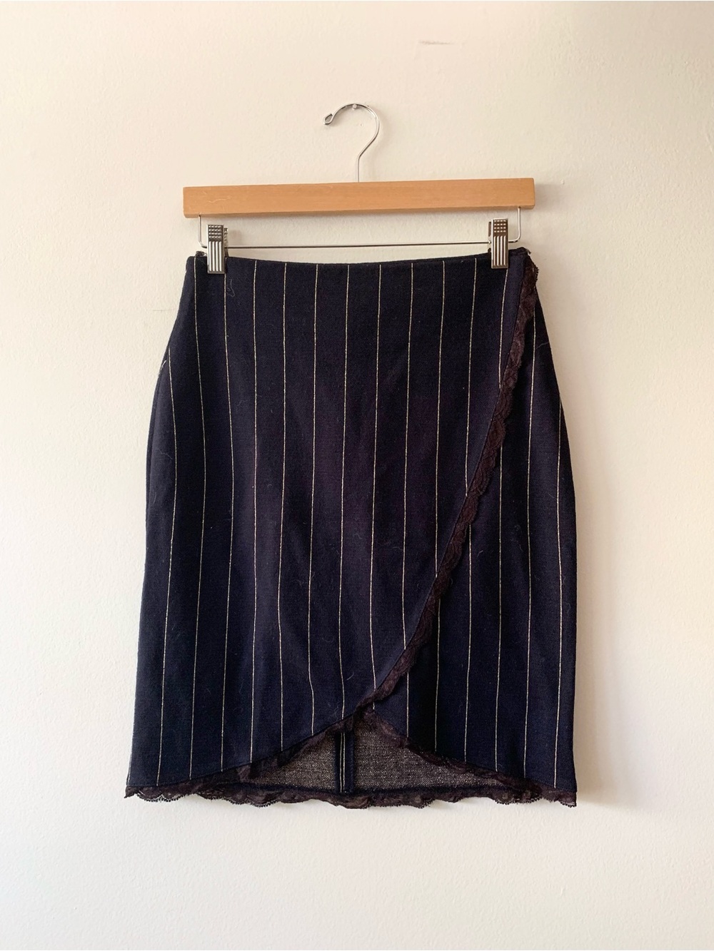 NEW RARE VINTAGE Outlander Collection Pinstriped Lace Trim Pencil Skirt